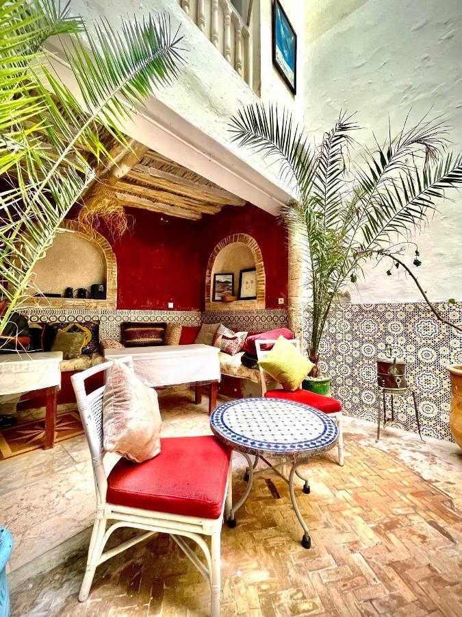 Essaouira Youth Hostel & Social Travel Bagian luar foto
